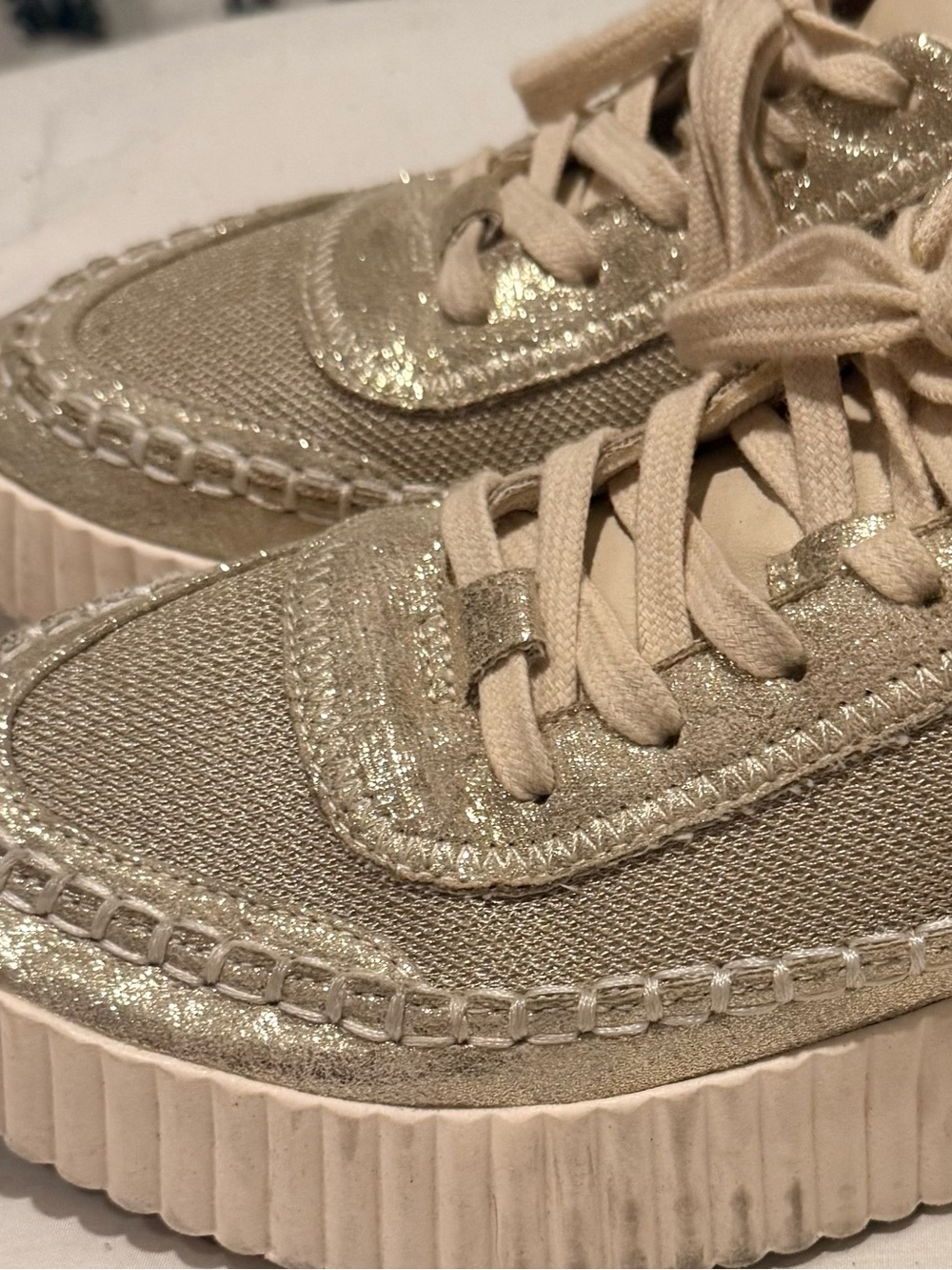 Dolce Vita Metallic Platform Sneakers | Women’s Size 9 | Very Good Condition